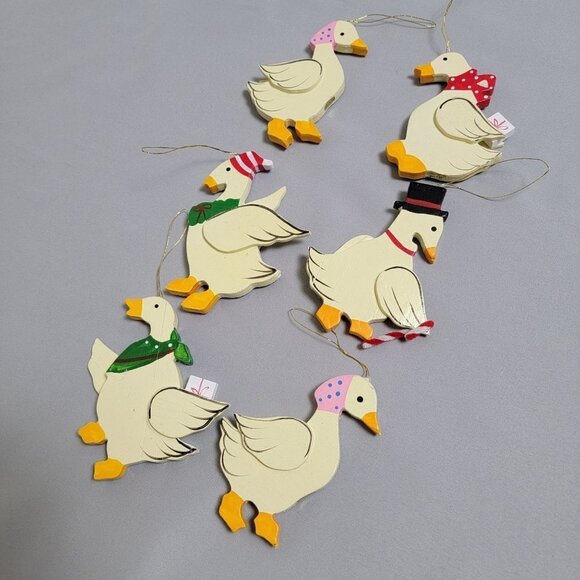 18 Vintage Wooden Hand Painted Goose Geese Silhouette Christmas Ornaments Taiwan - Picture 9 of 11